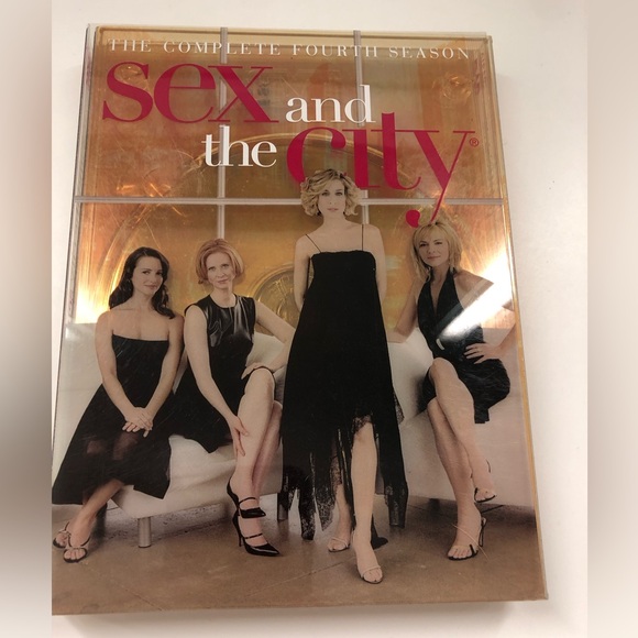 Sex and the City 4th Season DVD collection - Picture 1 of 3